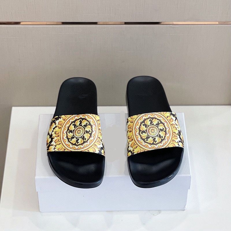 Sandales Versace