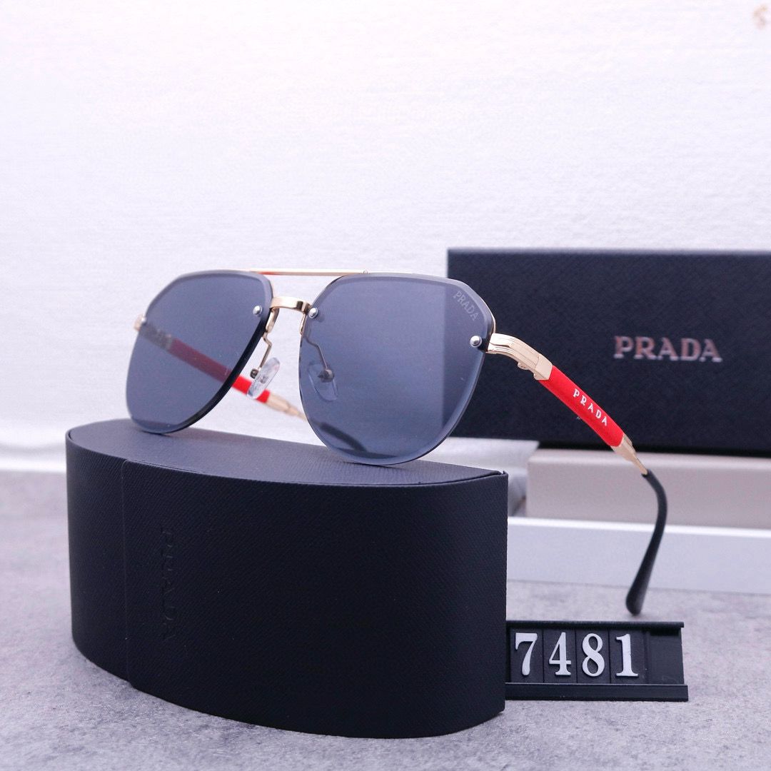 Lunettes Prada